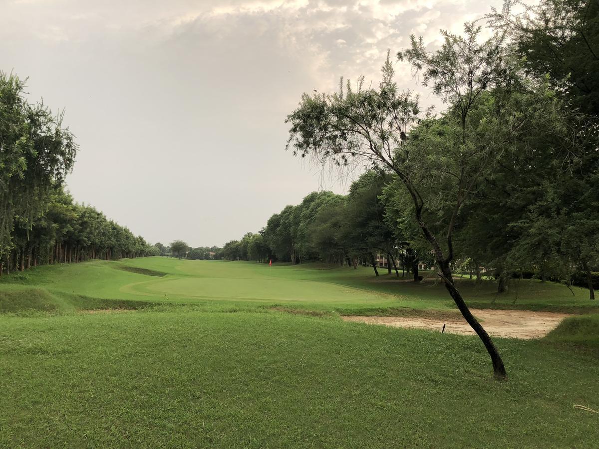 Apartment Beautiful At Tarudhan Valley Golf Resort, Manesar *