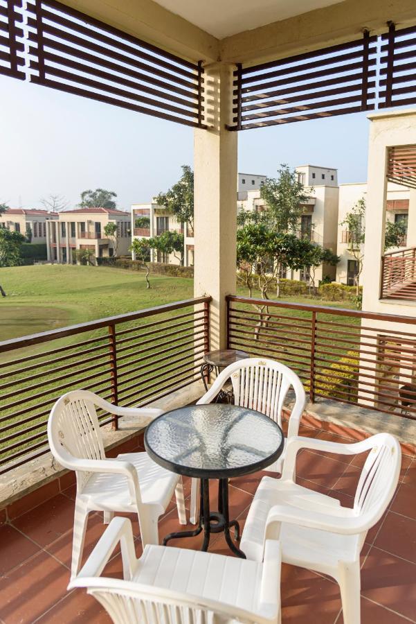 Beautiful At Tarudhan Valley Golf Resort, Manesar
