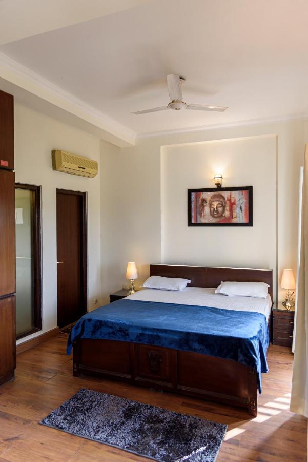 Beautiful At Tarudhan Valley Golf Resort, Manesar Apartment